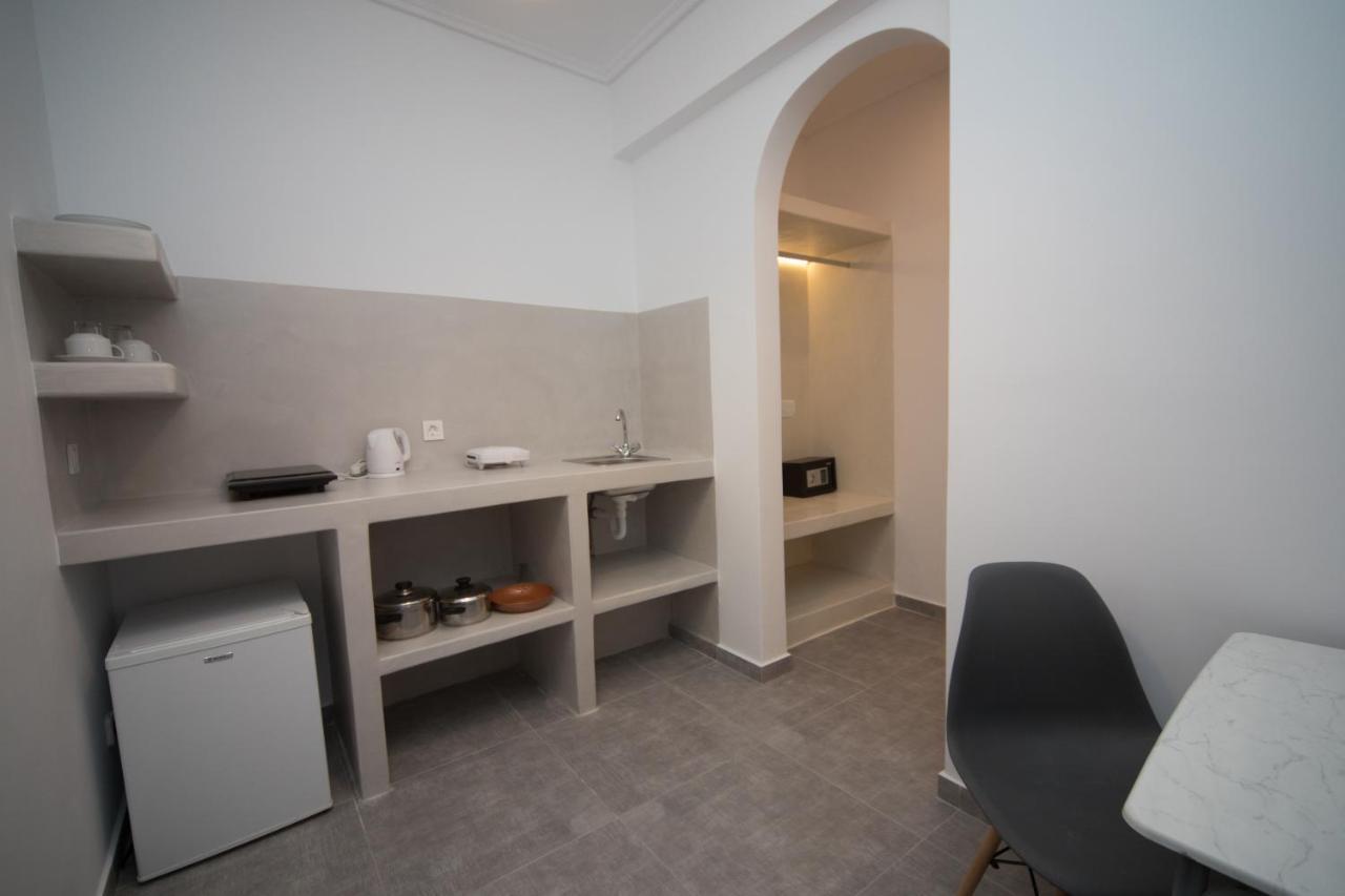 Markakis Studios Fira Town Luaran gambar