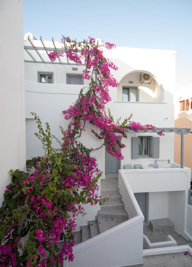 Markakis Studios Fira Town Luaran gambar